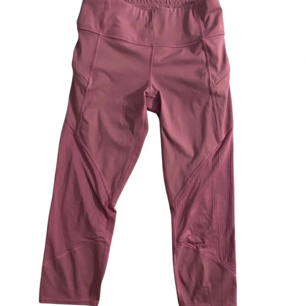 Athleta Mesh Contender Capri Powerlift Leggings - Picture 2 of 3